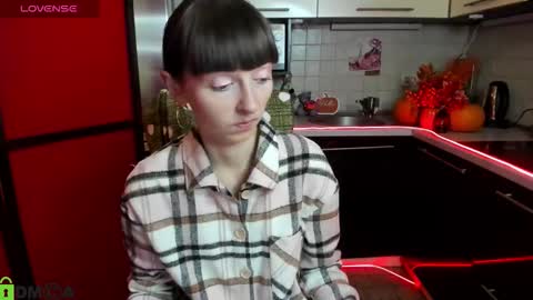 jessicaforris online show from 11-06-25, 08:04