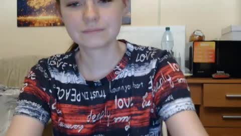 Snapshot of jessicaholland1 chatting on 06-18-26, 06:23 jessicaholland1 online show from 06-18-26, 06:23