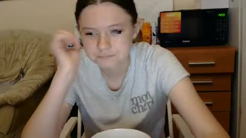 Snapshot of jessicaholland1 chatting on 07-12-26, 06:43 jessicaholland1 online show from 07-12-26, 06:43