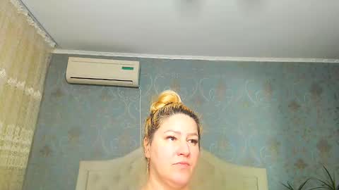 single mommy online show from 01-21-25, 08:52
