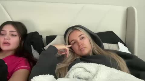 Jessica Parker online show from 10-14-25, 03:35