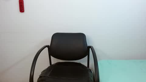 Snapshot of jessicarabbit4 chatting on 02-05-25, 01:47 jessicarabbit4 online show from 02-05-25, 01:47