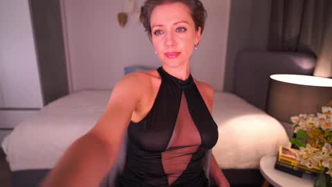 Snapshot of jessideen chatting on 02-11-25, 06:30 Jessica online show from 02-11-25, 06:30