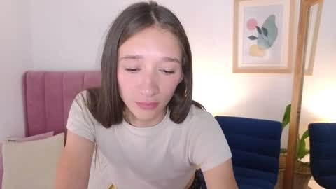 Snapshot of jessie__02 chatting on 02-06-25, 02:26 Jess online show from 02-06-25, 02:26