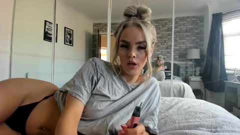 jessiebella0210_ online show from 03-14-26, 11:15