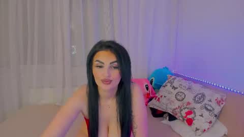 Snapshot of jessielines_1 chatting on 06-19-26, 05:06 jessie online show from 06-19-26, 05:06