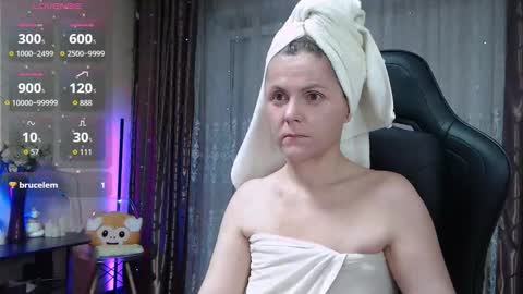 Jess online show from 10-23-25, 01:38