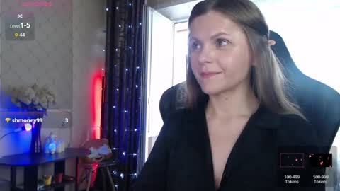 Snapshot of jessiemays chatting on 06-14-26, 04:14 Jess online show from 06-14-26, 04:14