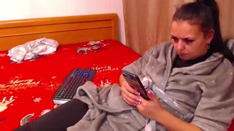 jessiestar3 online show from 03-09-26, 12:58