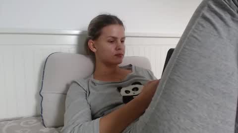 jessieryan online show from 10-14-25, 09:10