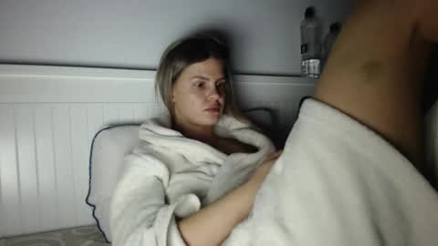 jessieryan online show from 12-04-25, 04:27