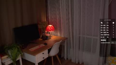 Snapshot of jessiezierden chatting on 08-06-26, 04:31 Stacy online show from 08-06-26, 04:31