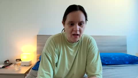 Snapshot of jessika97 chatting on 06-18-26, 06:13 jessika97 online show from 06-18-26, 06:13