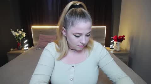 Jess online show from 09-19-25, 06:26