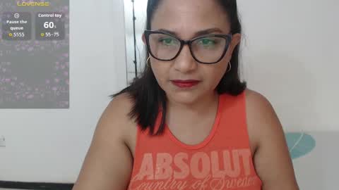 Snapshot of jessikahorny chatting on 05-11-26, 12:44 paola online show from 05-11-26, 12:44