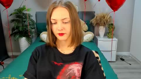 JesssWalker online show from 02-28-25, 01:58