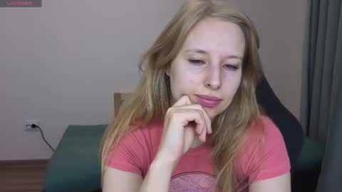 Snapshot of jessy_comely chatting on 07-02-26, 10:32 Jessy online show from 07-02-26, 10:32