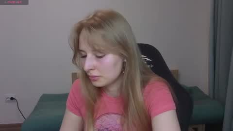 Snapshot of jessy_comely chatting on 07-10-26, 06:10 Jessy online show from 07-10-26, 06:10