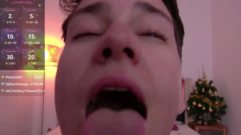 Snapshot of jessyadore chatting on 01-01-25, 06:27 Jessy online show from 01-01-25, 06:27