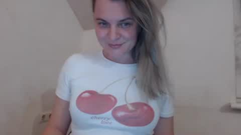 Snapshot of jessyangels chatting on 04-22-26, 07:59 jessyangels online show from 04-22-26, 07:59