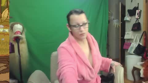 Snapshot of jessyboi0504 chatting on 04-05-26, 10:34 seductress Cyber Succubus online show from 04-05-26, 10:34