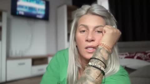 Jessye online show from 10-08-25, 09:29