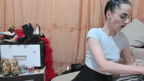 Jessylonghair online show from 06-18-26, 11:20