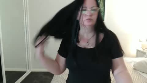 Snapshot of jessyqueen55 chatting on 03-31-26, 11:16 OnlyJessy online show from 03-31-26, 11:16