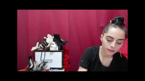 Snapshot of jessystarrr chatting on 05-20-26, 10:32 Jessy online show from 05-20-26, 10:32