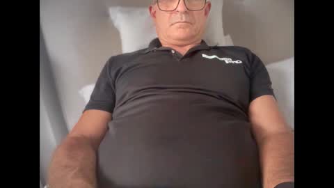 Jesuiscoquin online show from 03-16-26, 05:44