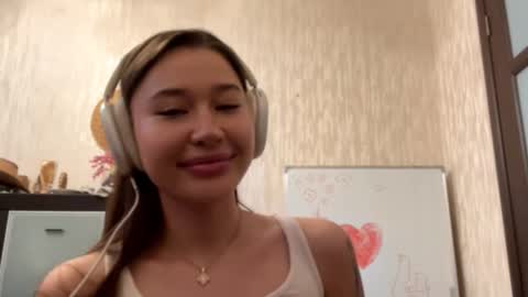 Lynn online show from 10-20-25, 08:26