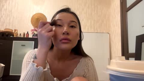 Lynn online show from 10-25-25, 09:17