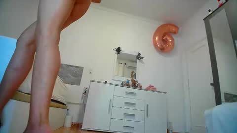 Snapshot of jesyruby21 chatting on 10-25-25, 07:05 jesy online show from 10-25-25, 07:05