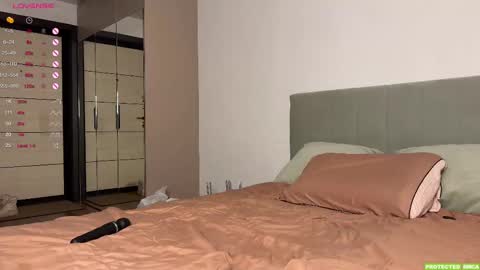 Mona online show from 12-05-24, 03:26