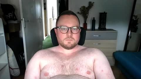 Snapshot of jeuneloup92 chatting on 11-16-25, 11:49 jeuneloup92 online show from 11-16-25, 11:49