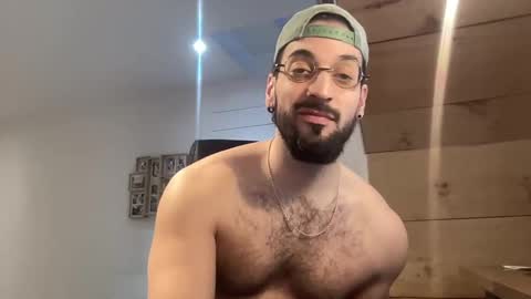 Snapshot of jeunemek00779042 chatting on 02-07-25, 01:22 JEUNEMEK007 online show from 02-07-25, 01:22