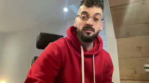 Snapshot of jeunemek00779042 chatting on 02-20-25, 01:30 JEUNEMEK007 online show from 02-20-25, 01:30