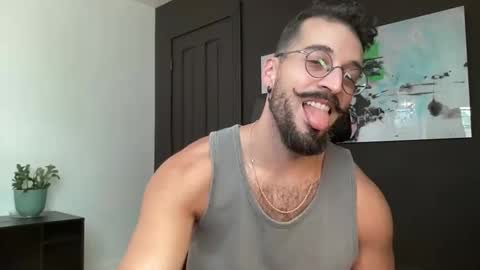 Snapshot of jeunemek00779042 chatting on 09-14-25, 03:44 JEUNEMEK007 online show from 09-14-25, 03:44