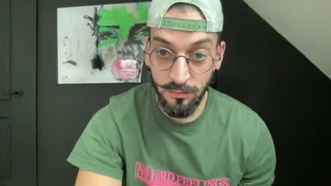 Snapshot of jeunemek00779042 chatting on 11-16-25, 03:28 JEUNEMEK007 online show from 11-16-25, 03:28