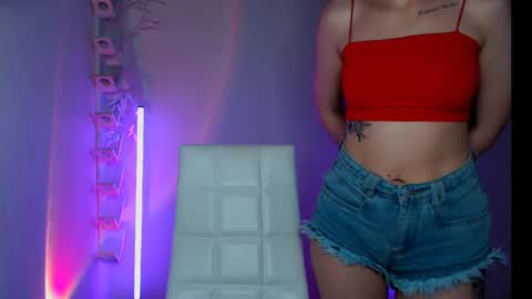 Snapshot of jewelrosse chatting on 10-19-25, 07:09 Jewel online show from 10-19-25, 07:09