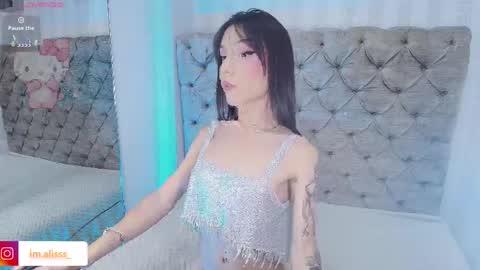 Snapshot of jeyandblae_ chatting on 04-25-26, 03:42 Jey online show from 04-25-26, 03:42