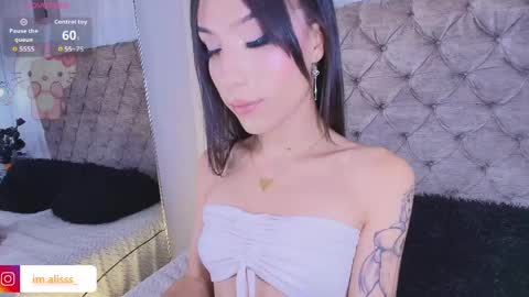 Snapshot of jeyandblae_ chatting on 05-28-26, 03:48 Jey online show from 05-28-26, 03:48