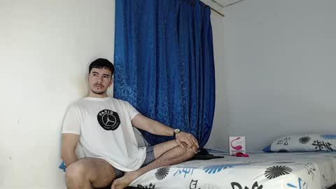Snapshot of jeycob_happy97 chatting on 12-05-24, 10:44 Juan David online show from 12-05-24, 10:44