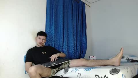 Snapshot of jeycob_happy97 chatting on 12-06-24, 10:38 Juan David online show from 12-06-24, 10:38