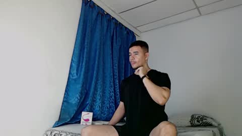 Snapshot of jeycob_happy97 chatting on 03-01-25, 11:06 Juan David online show from 03-01-25, 11:06