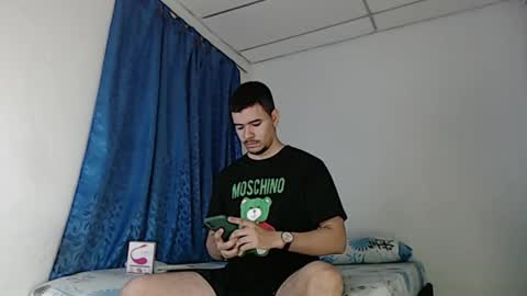 Snapshot of jeycob_happy97 chatting on 03-11-25, 11:12 Juan David online show from 03-11-25, 11:12