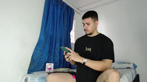 Snapshot of jeycob_happy97 chatting on 10-01-25, 11:49 Juan David online show from 10-01-25, 11:49