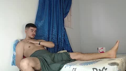 Snapshot of jeycob_happy97 chatting on 10-10-25, 11:20 Juan David online show from 10-10-25, 11:20