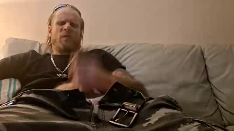 Snapshot of jeyhardsmashin69 chatting on 10-25-25, 02:30 jeyhardsmashin69 online show from 10-25-25, 02:30