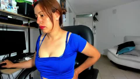Snapshot of jezabel_purple chatting on 05-13-26, 02:47 Camila online show from 05-13-26, 02:47